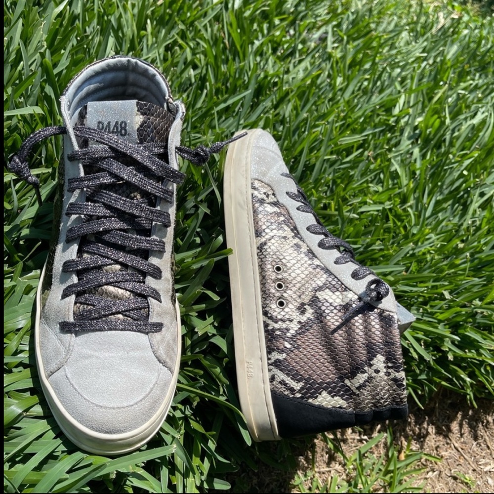 P448 John Side Zip White Snake Python Distressed … - image 3